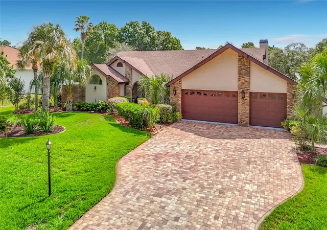 3rd image of 4306 River Birch Dr, Weeki Wachee, FL 34607 | MLS# W7886418