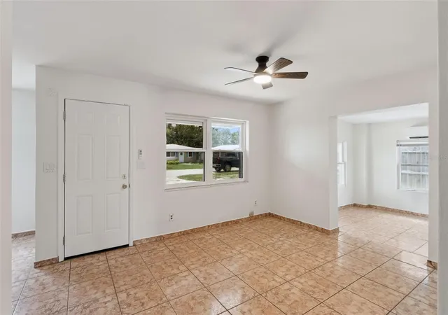 4th image of 47 Princeton Ave, Frostproof, FL 33843 | MLS# L4962470