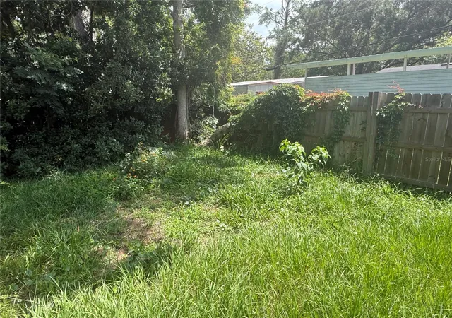 Photo 14 of Sale Pending at 2188 NW 42nd Avenue, GAINESVILLE, FL 32605 | MLS# TB8515807 | Listing updated on 2026-10-21