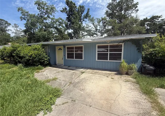 Photo 2 of Single family home for sale at 2188 Nw 42nd Avenue, Gainesville, FL 32605 | MLS# TB8515807 | Listing updated on 2026-09-28