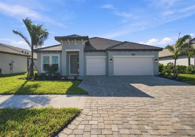 Single family home for sale at 1660 Lugano Cir, NOKOMIS, FL 34275 | MLS# R4911386