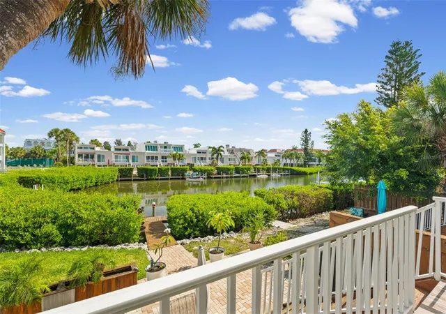 5th image of 3701 E Bay Dr #1, Holmes Beach, FL 34217 | MLS# A4696024