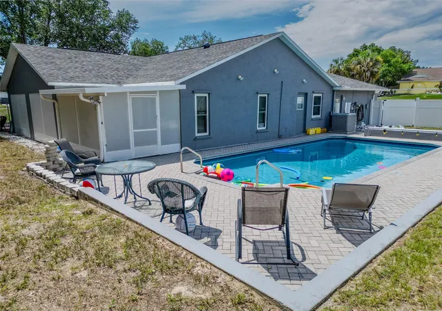 Photo 4 of Single family home for sale at 12090 Venice Dr, Spring Hill, FL 34609 | MLS# TB8515815 | Listing updated on 2026-08-26