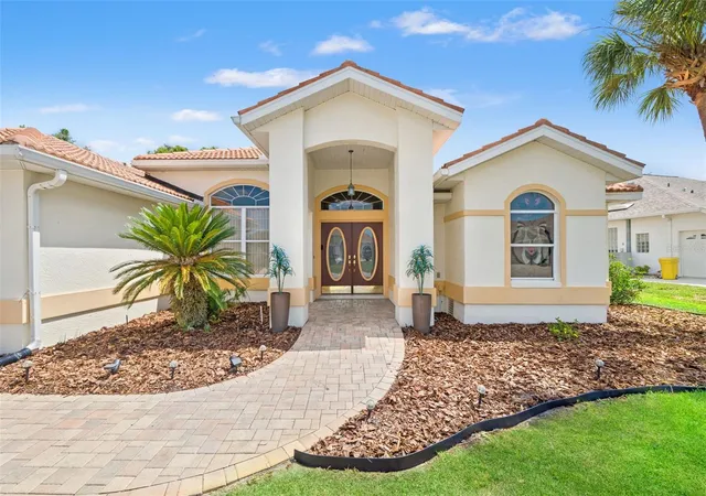 Photo 3 of Single family home for sale at 8420 Maybelle Dr, Weeki Wachee, FL 34613 | MLS# W7886419 | Listing updated on 2026-06-29