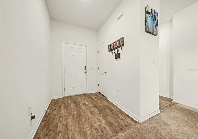 Photo 3 of Single family home for sale at 1006 Commuter Dr, Deltona, FL 32738 | MLS# O6413938 | Listing updated on 2026-08-21