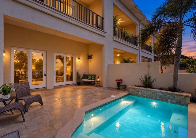 Photo 1 of Townhouse for sale at 1008 Paseo Del Rio NE, Saint Petersburg, FL 33702 | MLS# TB8515830 | Listing updated on 2026-09-22
