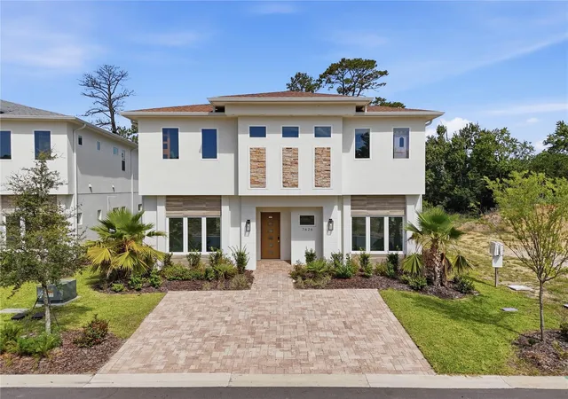 Photo 1 of Mansion for sale at 7626 Whitemarsh Way, Kissimmee, FL 34747 | MLS# O6413954 | Listing updated on 2026-09-01