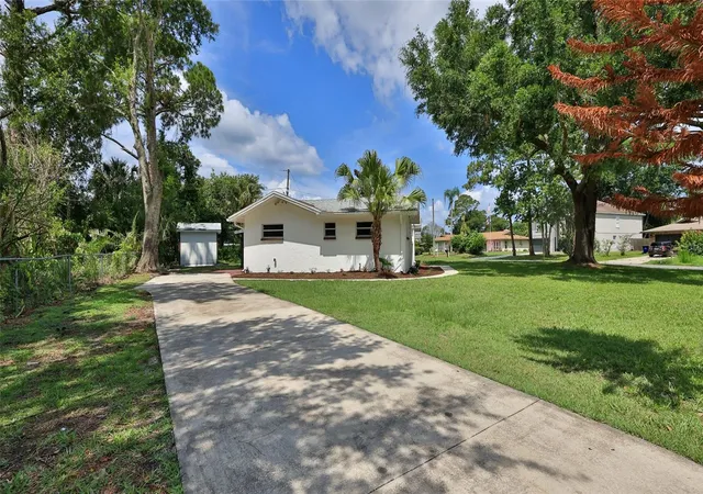 Homes for sale in Edgewater, FL | 2212 Woodland Dr, Edgewater, FL 32141 | MLS# NS1088427
