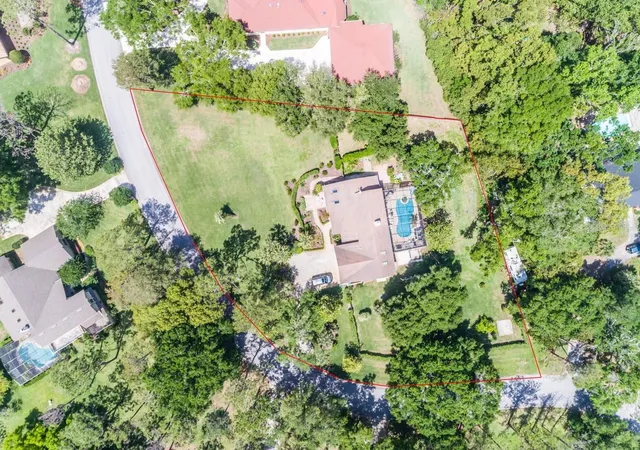 Photo 3 of Single family home for sale at 11035 Schooner Way, Windermere, FL 34786 | MLS# O6413965 | Listing updated on 2026-06-05