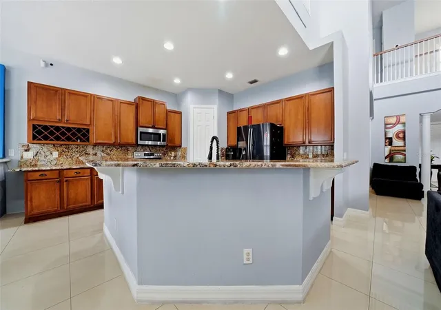 Photo 4 of Single family home for sale at 18043 Cozumel Isle Dr, Tampa, FL 33647 | MLS# L4962475 | Listing updated on 2026-09-09