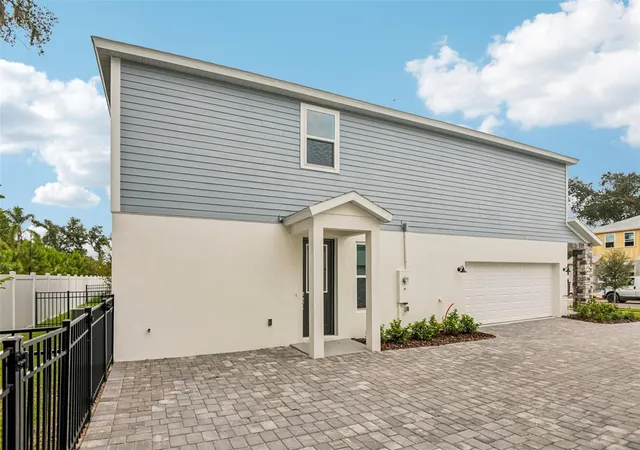 Photo 3 of Townhouse for sale at 616 Silver Strm Ct, Brandon, FL 33511 | MLS# TB8515852 | Listing updated on 2026-10-09