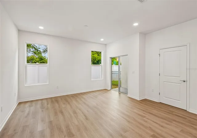 Photo 4 of Townhouse for sale at 616 Silver Strm Ct, Brandon, FL 33511 | MLS# TB8515852 | Listing updated on 2026-10-09