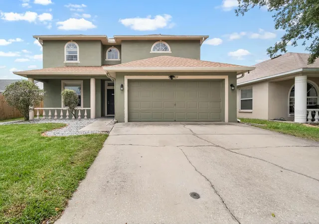 Homes for sale in Riverview, FL | 9839 Laurel Ledge Dr, Riverview, FL 33569 | MLS# TB8515855