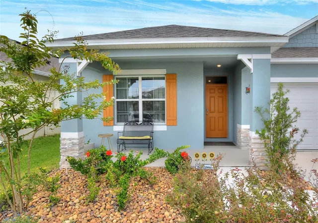 Photo 3 of Single family home for sale at 4981 Foxglove Cir, Lakeland, FL 33811 | MLS# L4962476 | Listing updated on 2026-10-08