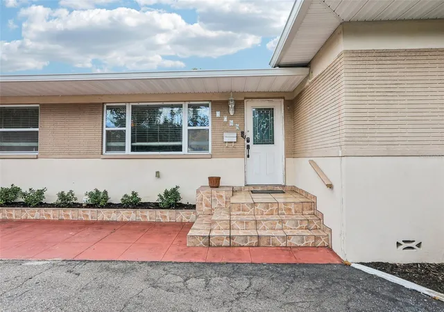 Photo 4 of Single family home for sale at 2709 49th Street N, Saint Petersburg, FL 33710 | MLS# TB8515859 | Listing updated on 2026-10-20