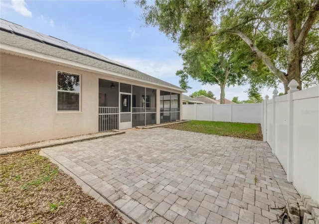 Homes for sale in Grand Island, FL | 36624 Grand Island Oaks Cir, Grand Island, FL 32735 | MLS# NS1088428