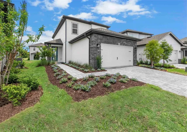 Photo 1 of Single family home for sale at 7899 Somersworth Dr, Kissimmee, FL 34747 | MLS# TB8515869 | Listing updated on 2026-07-16
