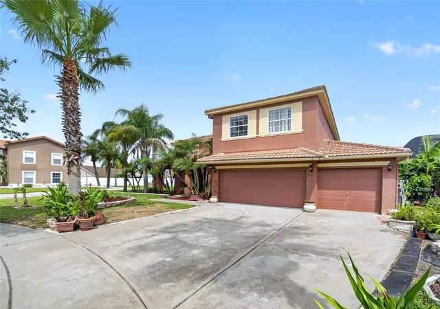 Photo 2 of Single family home for sale at 202 Woodson Ct, Kissimmee, FL 34744 | MLS# O6414003 | Listing updated on 2026-08-26
