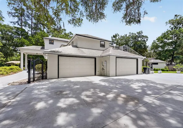 Photo 3 of Single family home for sale at 7815 NW 20th Lane, Gainesville, FL 32605 | MLS# OM726054 | Listing updated on 2026-09-02