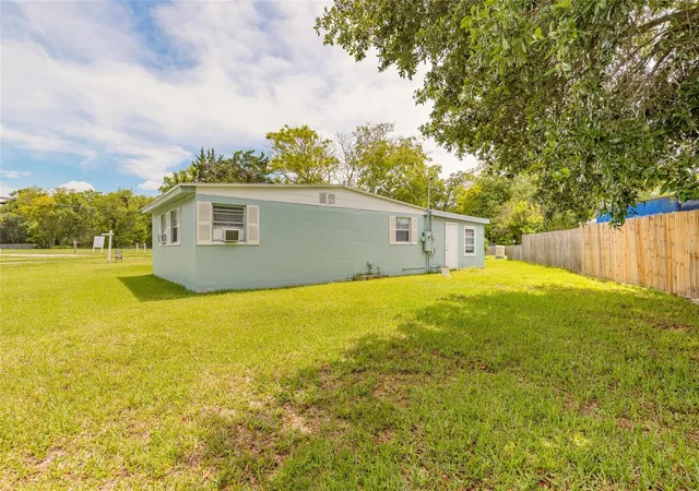 Homes for sale in Daytona Beach, FL | 305 Elsie Ave, Daytona Beach, FL 32117 | MLS# V4949477