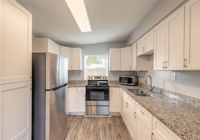 Homes for sale in Daytona Beach, FL | 305 Elsie Ave, Daytona Beach, FL 32117 | MLS# V4949477