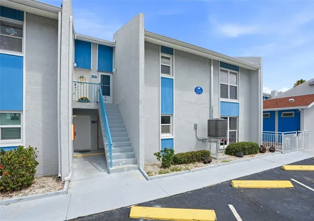 Homes for sale in Madeira Beach, FL | 320 Medallion Blvd #H, Madeira Beach, FL 33708 | MLS# TB8515906