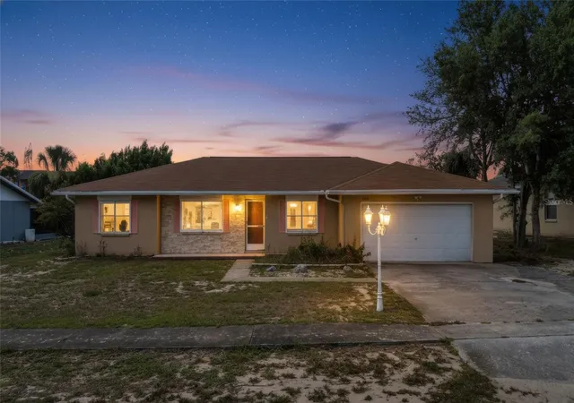 Photo 1 of Single family home for sale at 5262 Woodridge Ln, Spring Hill, FL 34609 | MLS# W7886428 | Listing updated on 2026-09-17