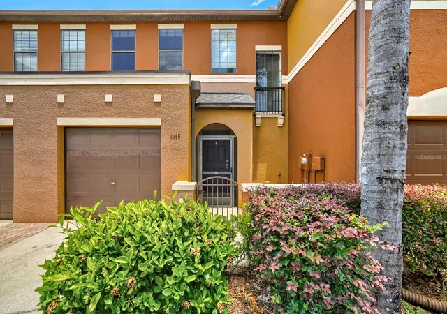Photo 3 of Sale Pending at 1048 Tullamore Dr, Wesley Chapel, FL 33543 | MLS# TB8515911 | Listing updated on 2026-10-08