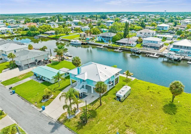 Homes for sale in Hernando Beach, FL | 4464 Jacona Dr, Hernando Beach, FL 34607 | MLS# G5113348