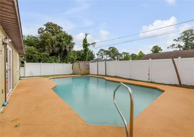 Homes for sale in Edgewater, FL | 2509 Woodland Dr, Edgewater, FL 32141 | MLS# NS1088433