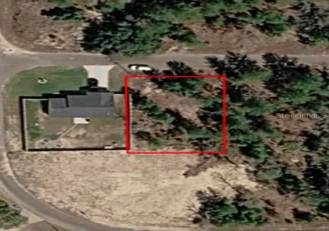 4th image of 22 Fisher Run Ln, Ocklawaha, FL 32179 | MLS# O6414059