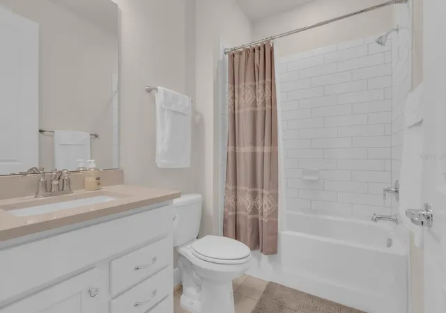Photo 4 of Single family home for sale at 13031 Skyway Ln, Orlando, FL 32828 | MLS# O6414072 | Listing updated on 2026-09-13