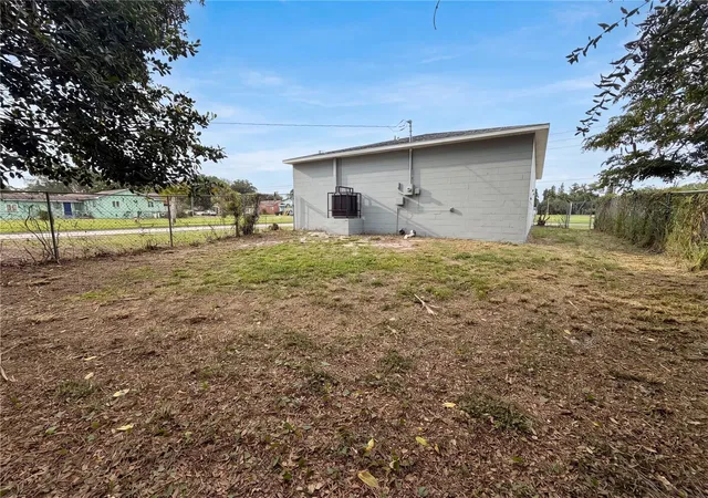 Photo 4 of Single family home for sale at 845 40th Avenue S, Saint Petersburg, FL 33705 | MLS# O6414082 | Listing updated on 2026-09-19