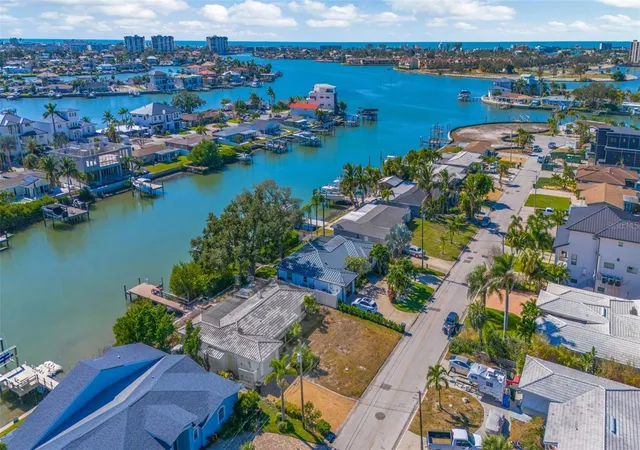 Photo 1 of Land for sale at 7932 2nd Avenue S, St Petersburg, FL 33707 | MLS# TB8515978 | Listing updated on 2026-08-11