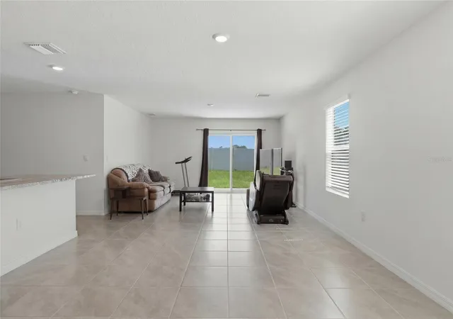 4th image of 24799 Nw 11Th Pl, Newberry, FL 32669 | MLS# GC540945
