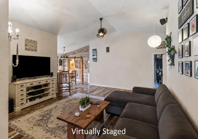 Homes for sale in Mulberry, FL | 4562 Fairway Oaks Dr, Mulberry, FL 33860 | MLS# L4962481