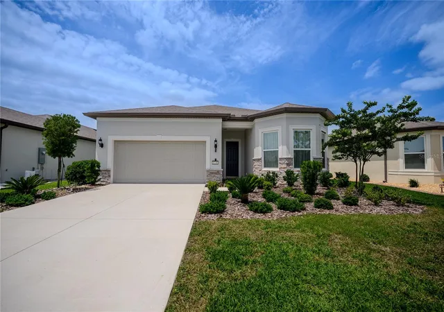 Photo 1 of Single family home for sale at 8718 Sw 59th Lane Rd, Ocala, FL 34481 | MLS# OM726072 | Listing updated on 2026-09-13