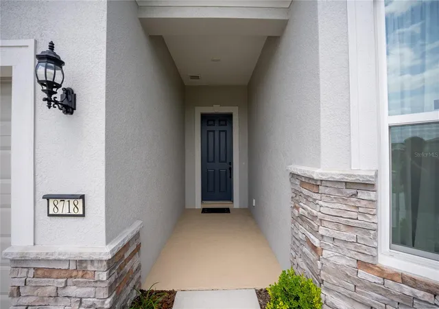 Photo 2 of Single family home for sale at 8718 Sw 59th Lane Rd, Ocala, FL 34481 | MLS# OM726072 | Listing updated on 2026-09-13