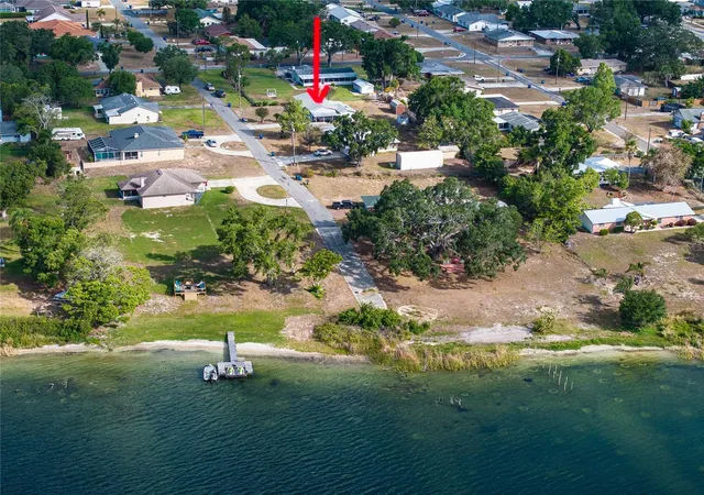 4th image of 729 E Lake Ave, Eagle Lake, FL 33839 | MLS# L4962485