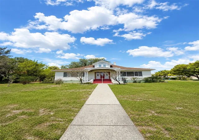 1st image of 102 S Lakeshore Blvd, Lake Wales, FL 33853 | MLS# L4962486