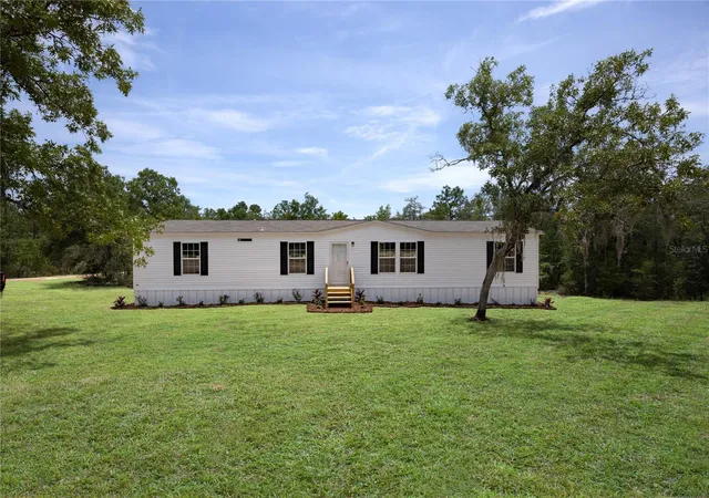 2nd image of 119 London Ave, Interlachen, FL 32148 | MLS# GC540947