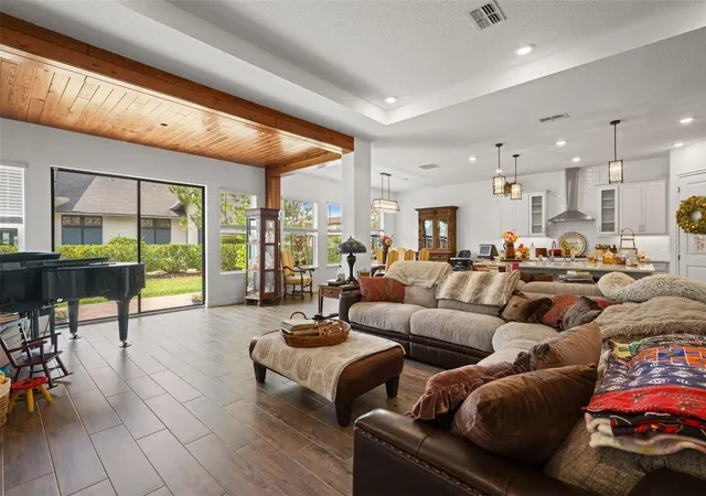 3rd image of 6170 Marsh Trail Dr, Odessa, FL 33556 | MLS# W7886442
