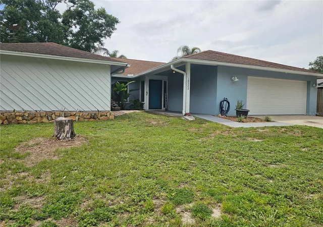 Homes for sale in Lutz, FL | 18322 Swan Lake Dr, Lutz, FL 33549 | MLS# TB8516009