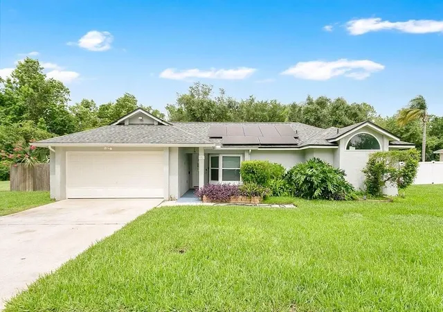 1st image of 1092 W Riviera Blvd, Oviedo, FL 32765 | MLS# O6414109