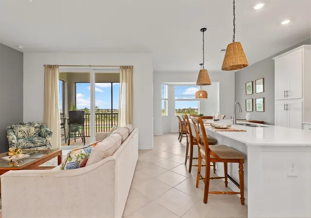 4th image of 17625 Opal Sand Dr #401, Venice, FL 34293 | MLS# D6147708