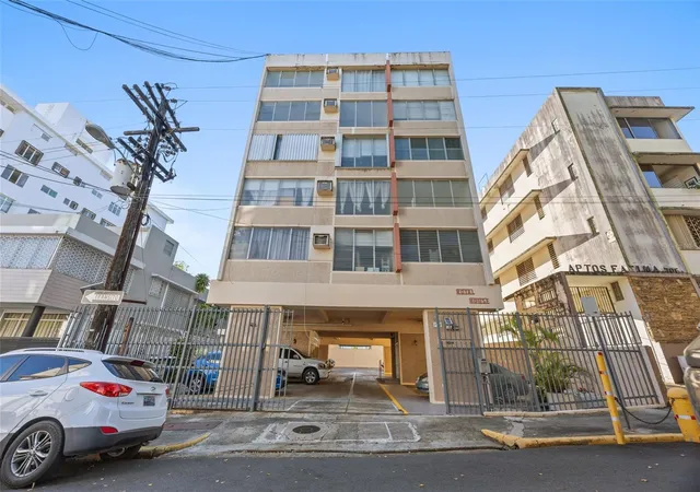 Homes for sale in San Juan, PR | 708 Calle Central Condominio Royal House #405, San Juan, PR 00907 | MLS# PR9121886