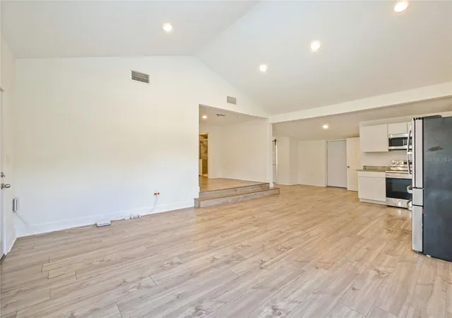 5th image of 6370 Bass Hwy, Saint Cloud, FL 34771 | MLS# O6414115