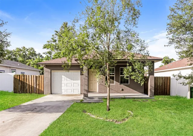 Photo 1 of Single family home for sale at 1505 E Caracas St, Tampa, FL 33610 | MLS# O6414121 | Listing updated on 2026-10-30