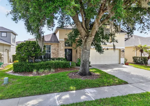 2nd image of 8051 Saint James Wy, Mount Dora, FL 32757 | MLS# G5113360