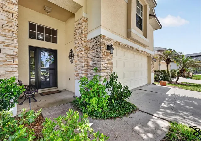 3rd image of 8051 Saint James Wy, Mount Dora, FL 32757 | MLS# G5113360